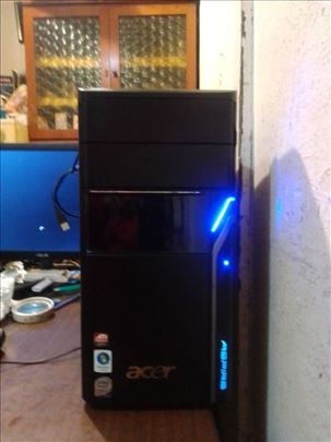 Kompjuter Acer Quad core WIN10