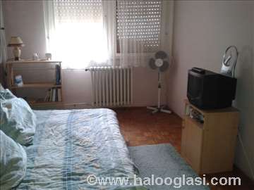 BG, Zvezdara, soba 5 EUR/noć po osobi