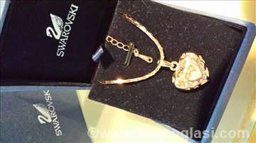 Swarovski privezak srce!