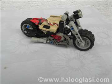 Lego motorcikl oko 20 cm, nekompletan