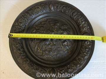Ukrasni, metalni tanjir od 31cm