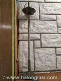 Ukrasni mač sa postoljem