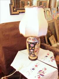 Porcelanska lampa (284)