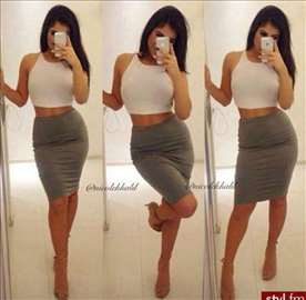 140) Prelepi dvobojni kompletić više boja