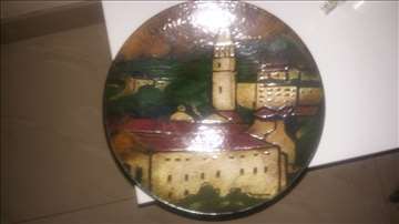 Dekorativni tanjir sa motivom grada Pazina