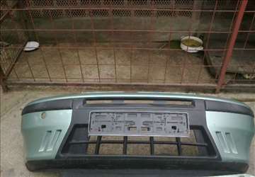 Prednji branik Fiat Punto