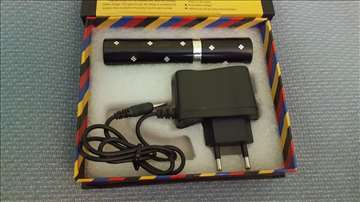 Elektrošoker karmin sa svetlom