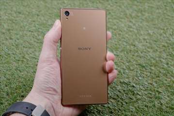 Sony Z3 poklopac baterije