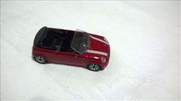 Burago Mini Cooper S,1:43,China,staklo i krov fals