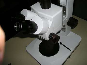 Servisni mikroskop do x45 