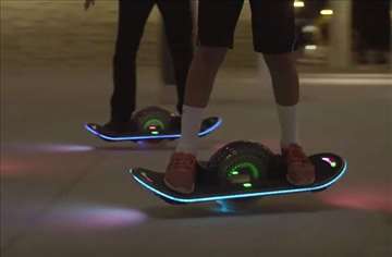 Elektric self balancing skateboard hoverboard