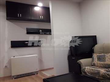 Izdajem lep , funkcionalan dvosoban stan