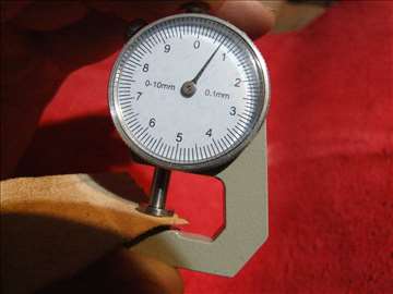 Saracki alat za merenje debljine kože