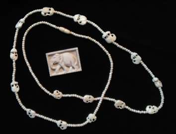 Slonova kost ogrlica i broš