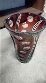 Kristalna vaza u boji