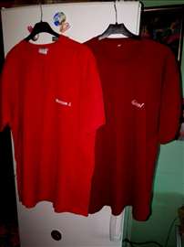 Muške majice crvena I bordo obe 