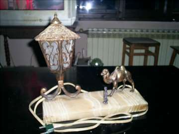 Dekorativna lampa