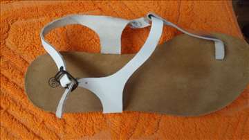 Esprit kozne belo srebrne sandale br.38