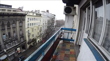 Dobar i povoljan stan kod Pravnog, CG, lift