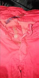 Crvene pantalone br. 38