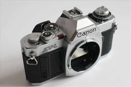 Canon AV-1 telo 