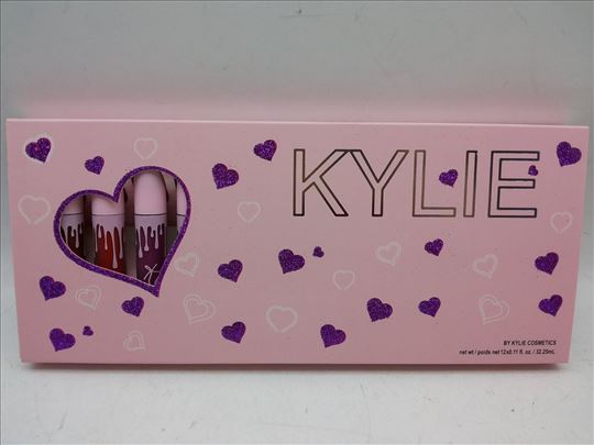 Kylie lipstick/sjaj za usne - Akcija-Tečni karmin 