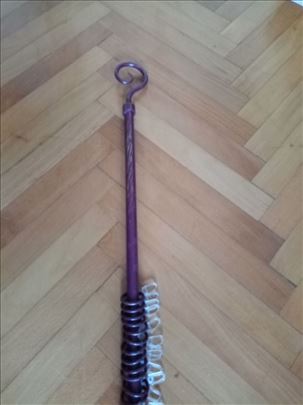 Garnišna prelepa bordo 180cm metalna