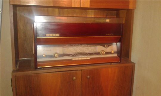Radio sa gramofonom Rubin-b