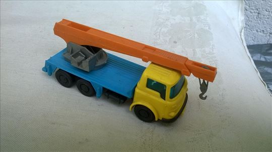 Kamioni kran 12 cm,Greece, plasticni ocuvan