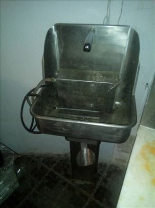 Sanitarni lavabo prohrom