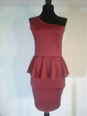 413 ) Prelepa haljina od likre više boja