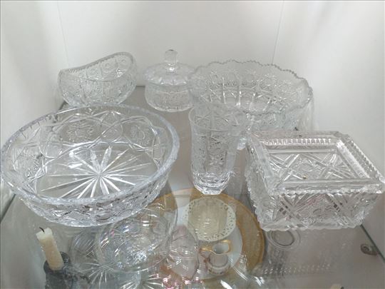 Prodajem ceski kristal