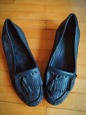 Brendirane kožne cipele/mokasine