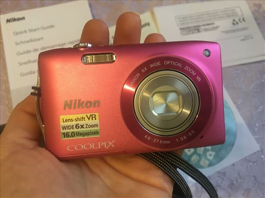 Nikon digitalni kompaktni fotoaparat