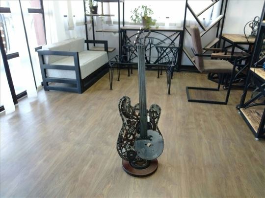 Gitara od metala