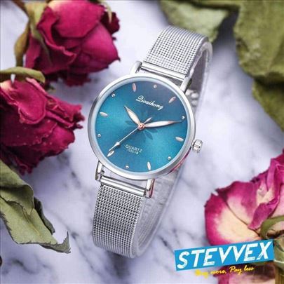 Plavi elegantni sat sa metalnom narukvicom 