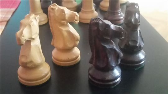 Šahovska garnitura