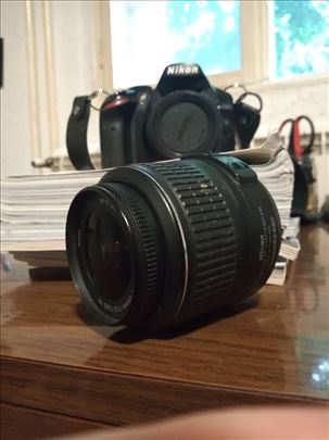 Almost New Nikon D3200 camera