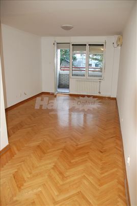 Dobropoljska (ispod Zvečanske), 60 m2, Lux