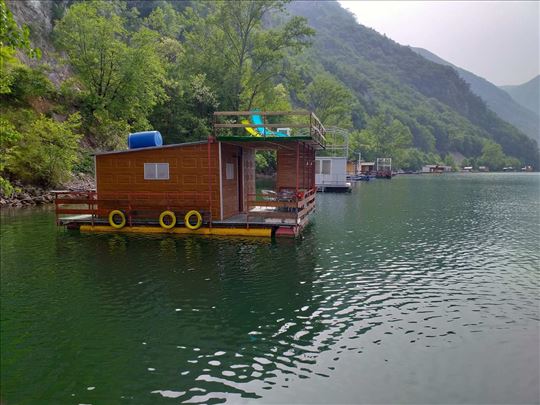 Jezero Perućac, kuća za odmor