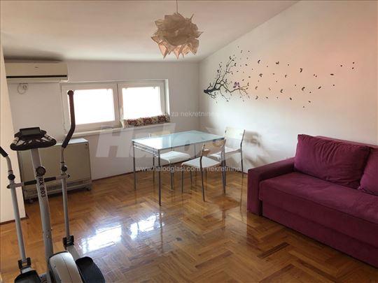 Kotež - odlična lokacija 200m od Zrenjanin. puta