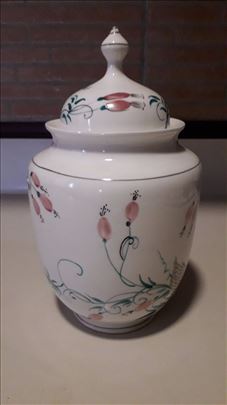 Porcelanska satula 