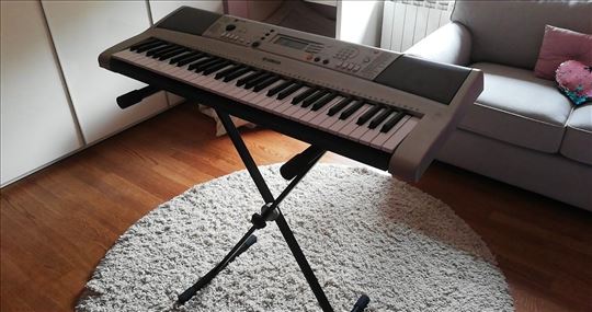 Yamaha PSR klavijatura