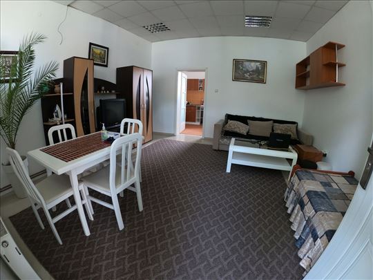 Apartman/soba u Leskovcu u blizini Spebo klinike