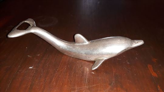 Delfin otvarac za flase
