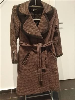 Ženski kaput, retro stil, malo nošen