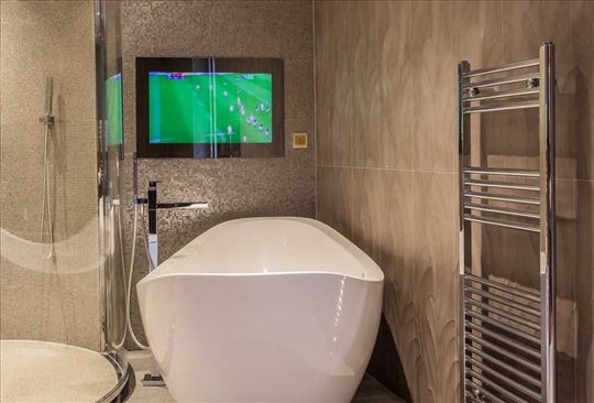 Televizor Za Kupatilo - Bathroom TV