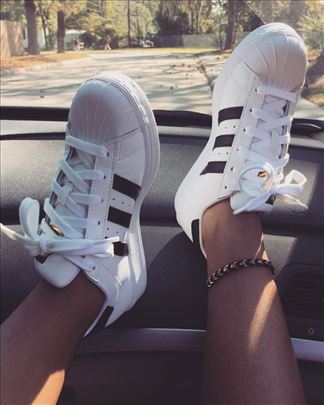 Adidas Superstar