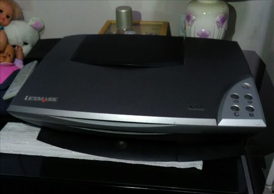 Štampač,skener i fotokopir aparat Lexmark X11