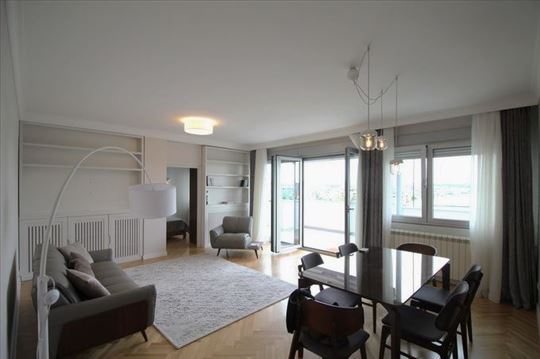 Kompletno renoviran stan, pogled na Hram, ID 3567